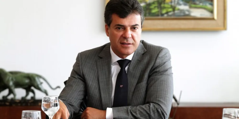 Imagem ilustrativa da imagem Richa assina decreto sobre o uso de munições não letais
