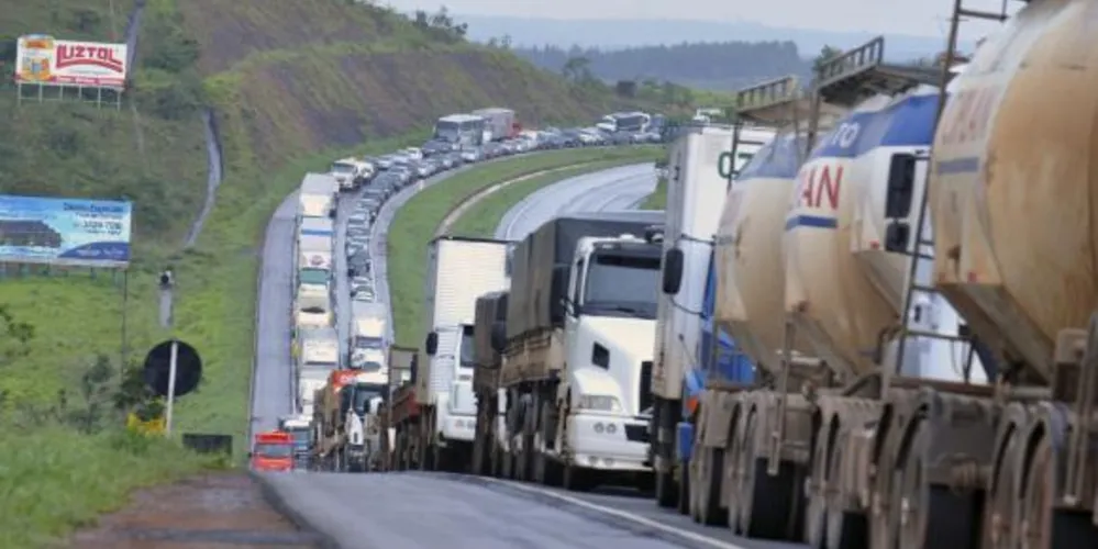 Imagem ilustrativa da imagem Condições de rodovias elevam custos de escoamento de grãos