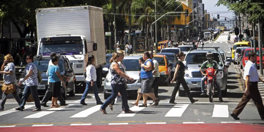 Imagem ilustrativa da imagem Uma pessoa morre no trânsito a cada 40 horas em Curitiba