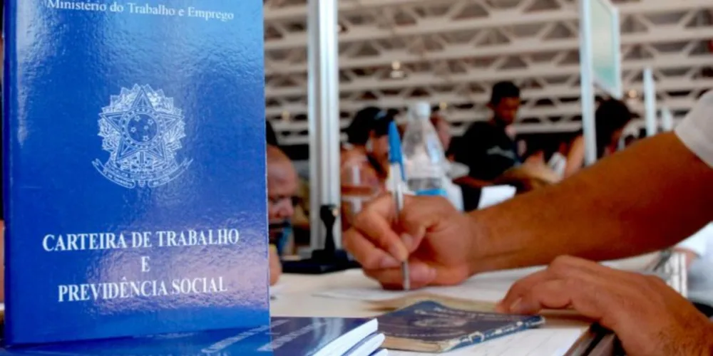 Imagem ilustrativa da imagem Taxa de desemprego fecha 1º trimestre do ano em 7,9%