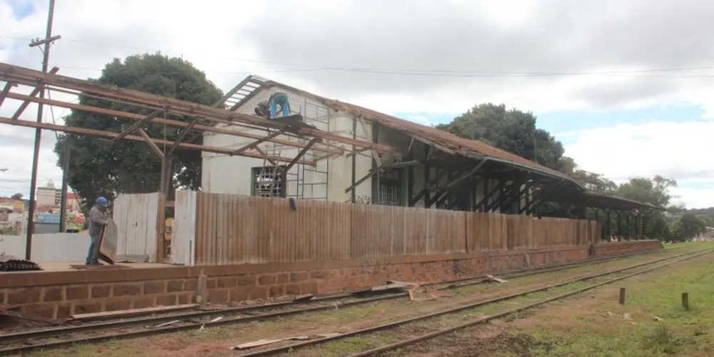 Imagem ilustrativa da imagem Começam obras de restauração da Estação Ferroviária de Castro