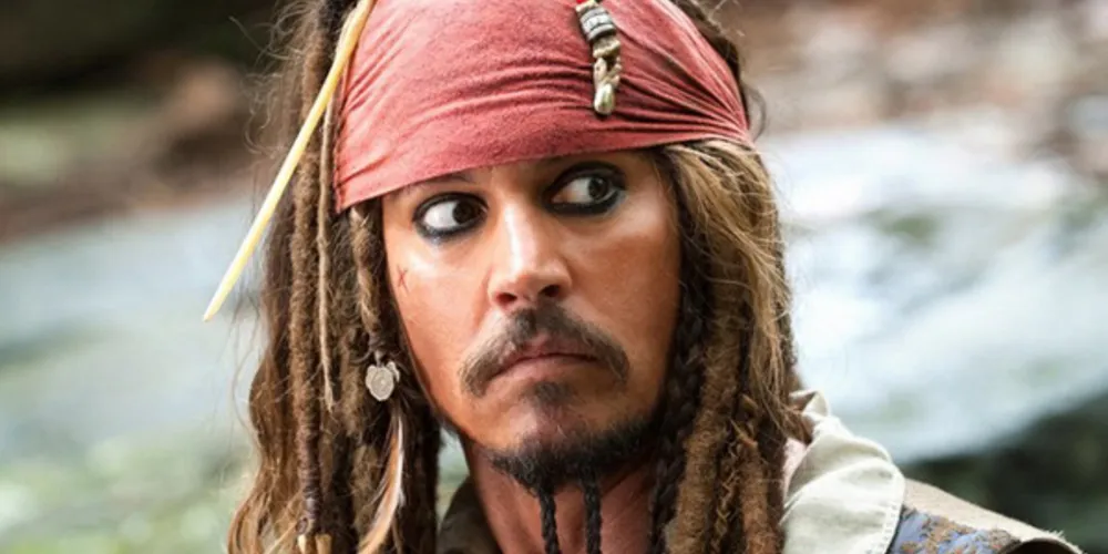 Imagem ilustrativa da imagem Johnny Depp pode pegar até 10 anos de prisão por causa dos seus cachorros