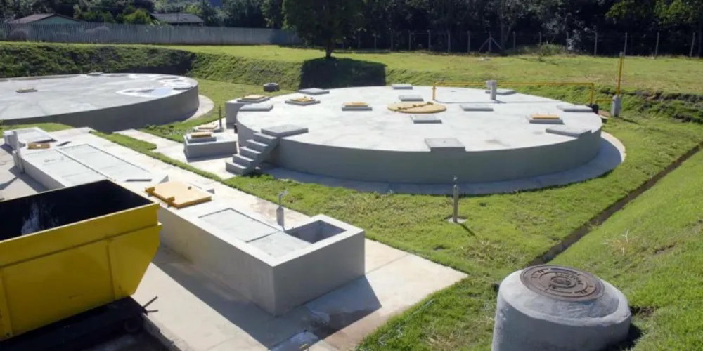 Imagem ilustrativa da imagem Prefeitura assina convênio para implantação de esgoto