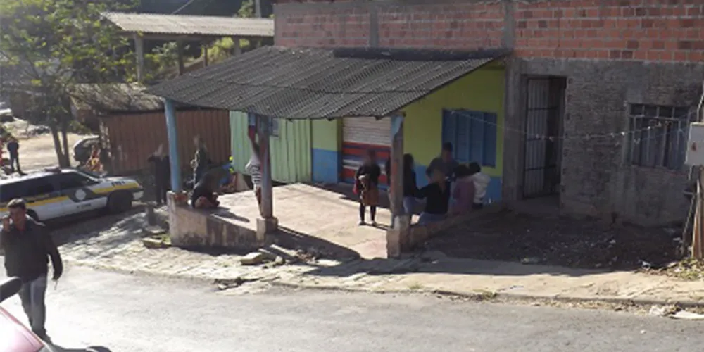 Imagem ilustrativa da imagem Jovem é morto a tiros ao reagir a assalto em bar de Telêmaco