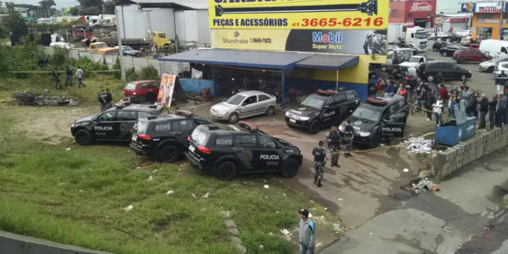 Imagem ilustrativa da imagem Tiroteio entre PM e assaltantes termina com um morto