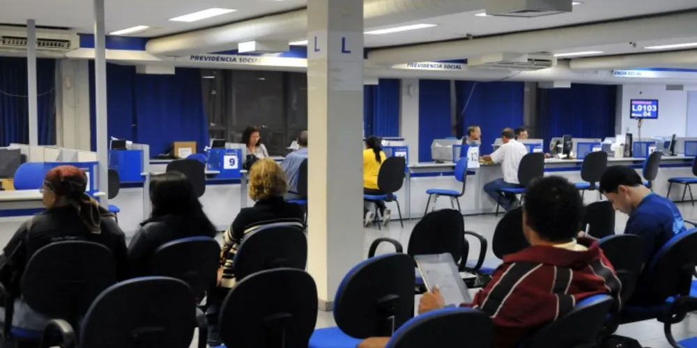 Imagem ilustrativa da imagem INSS terá 1,1 mil novos funcionários contratados