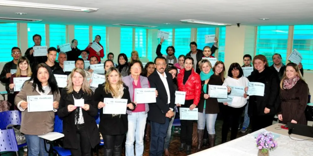 Imagem ilustrativa da imagem Prefeitura de PG forma 40 alunos em curso de Oratória