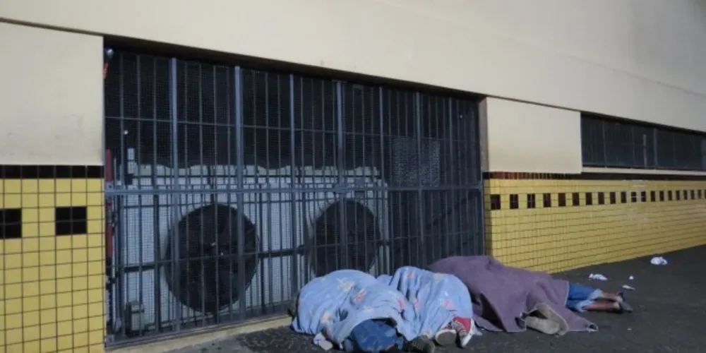 Imagem ilustrativa da imagem Internautas se mobilizam para ajudar moradores de rua em PG