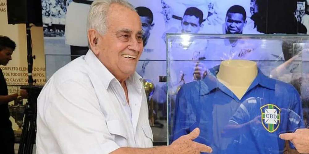 Imagem ilustrativa da imagem Ex-craque da Seleção Brasileira, Zito é velado em Santos