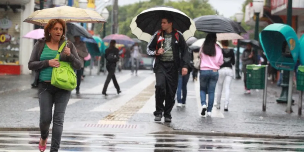 Imagem ilustrativa da imagem Previsão é de chuva constante em PG até o final de semana