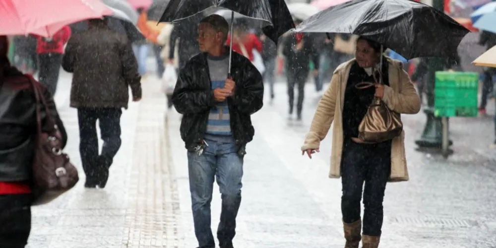 Imagem ilustrativa da imagem Chuva intensa deve atingir PG entre hoje e quarta-feira