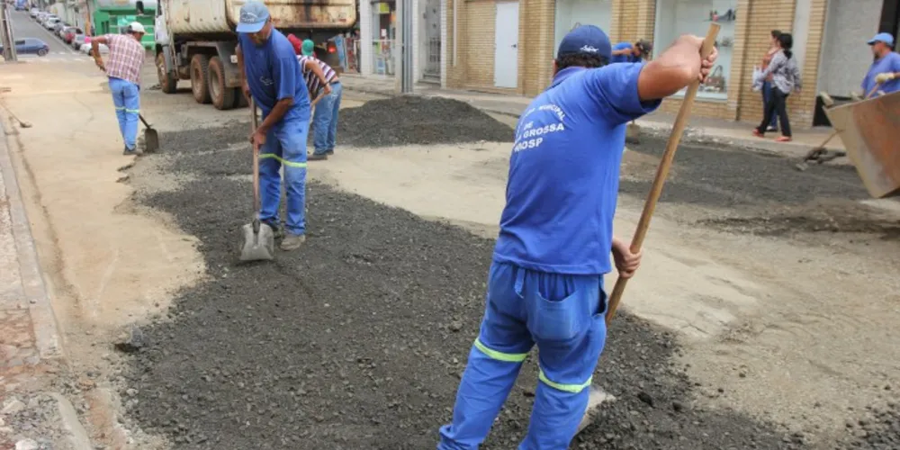 Imagem ilustrativa da imagem Decreto limita gastos da Secretaria de Obras de PG