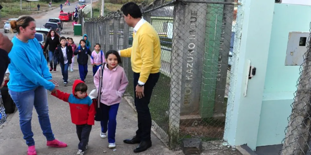Imagem ilustrativa da imagem Mais de 30 mil alunos voltam às aulas na rede municipal