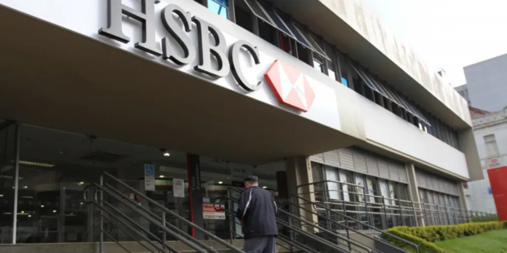 Imagem ilustrativa da imagem Bancários do HSBC temem perder emprego com transação