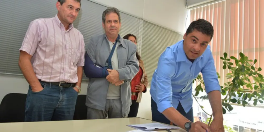 Imagem ilustrativa da imagem Rangel sanciona novos benefícios aos servidores