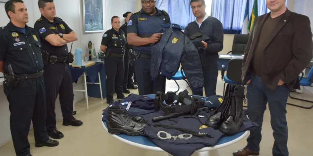 Imagem ilustrativa da imagem Guarda Municipal recebe novo fardamento