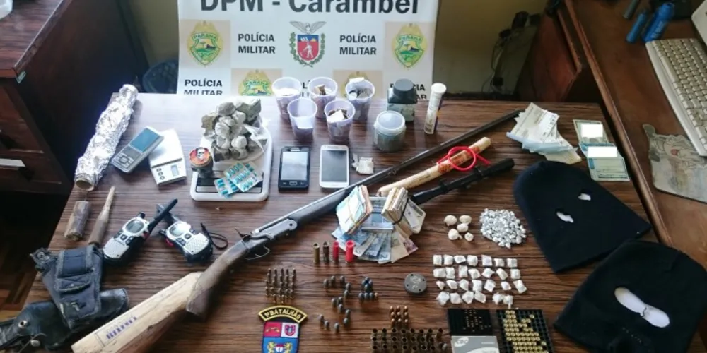 Imagem ilustrativa da imagem PM apreende ecstasy e metanfetamina em Carambeí