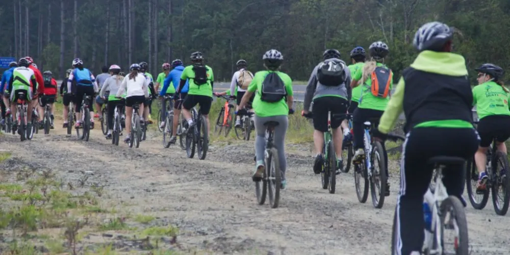 Imagem ilustrativa da imagem Mesmo com chuva, Irati recebe etapa de Cicloturismo