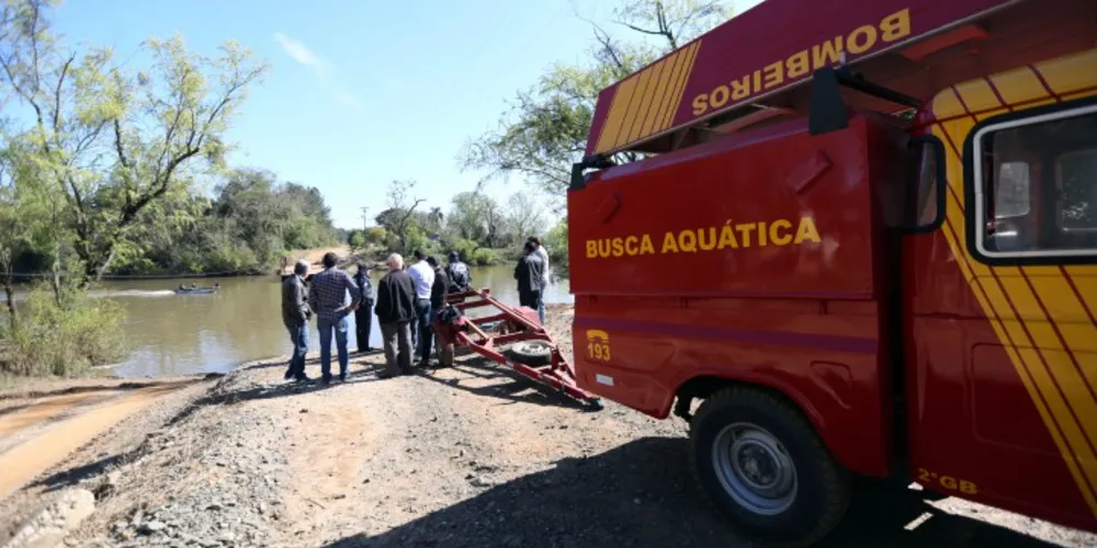 Imagem ilustrativa da imagem Naufrágio de 2º barco no Tibagi se tratava de trote