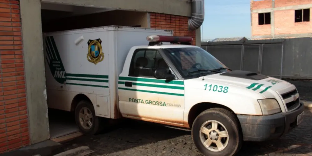 Imagem ilustrativa da imagem Homem encontra vizinho morto há duas semanas no Dona Luíza 