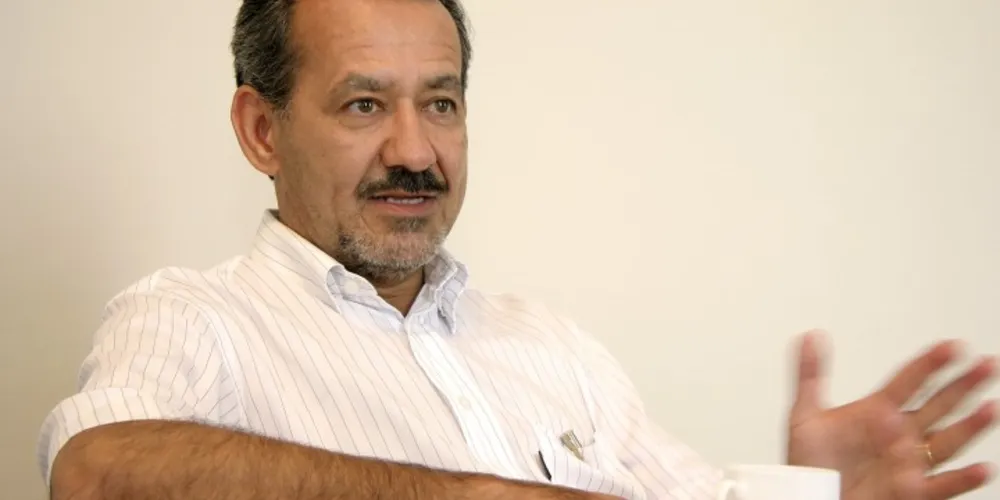 Imagem ilustrativa da imagem TCE multa ex-prefeito de Tibagi em R$ 20 mil