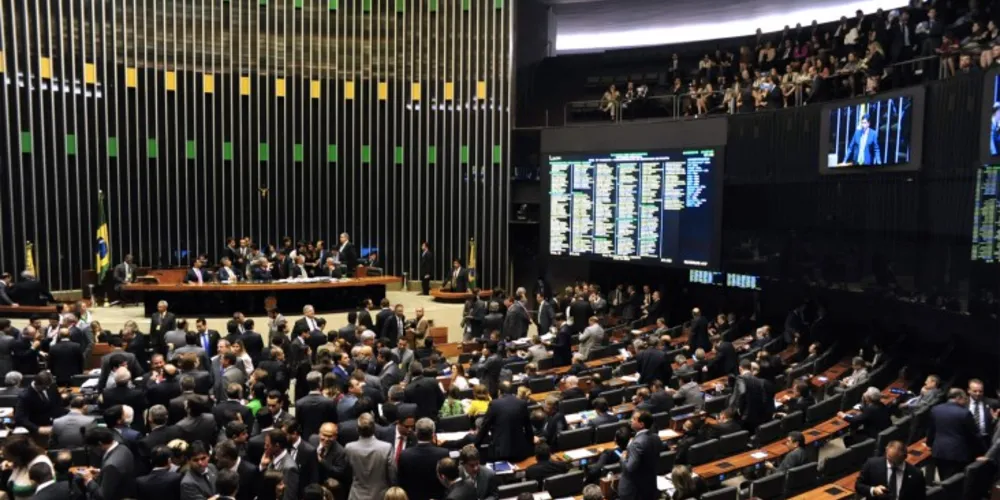 Imagem ilustrativa da imagem Câmara pode votar hoje redução da maioridade penal