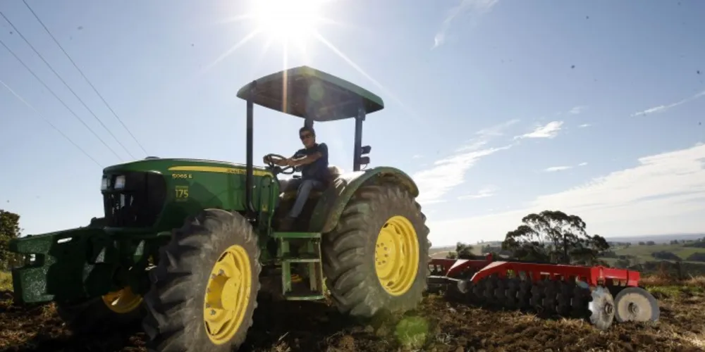 Imagem ilustrativa da imagem Paraná lidera oferta de vagas no setor agropecuário no país