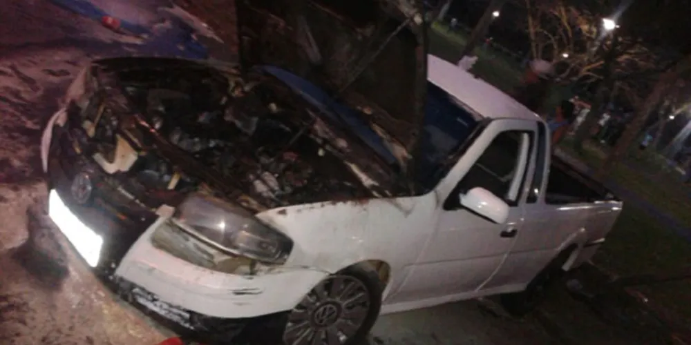 Imagem ilustrativa da imagem Carro ‘tunado’ explode e assusta frequentadores de Parque