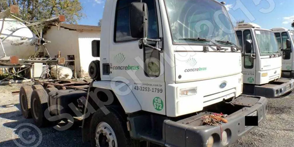 Imagem ilustrativa da imagem PG participa de leilão de carros, caminhões e máquinas