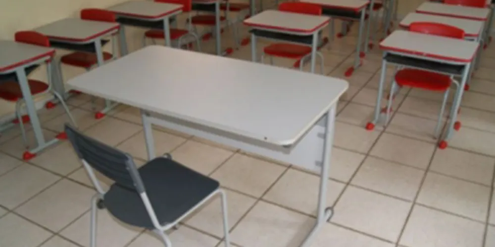 Imagem ilustrativa da imagem Escolas municipais de Ortigueira contam com novo mobiliário