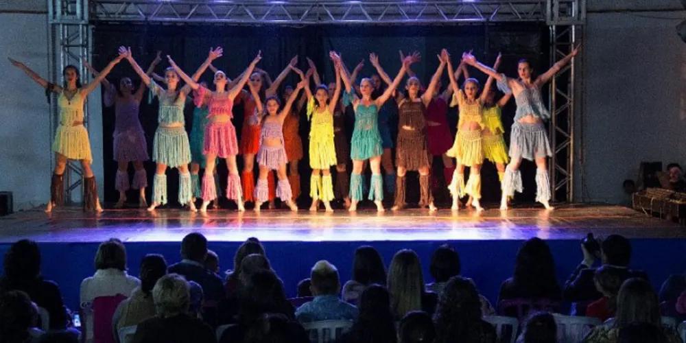 Imagem ilustrativa da imagem Mostra de Dança leva o tema Brasilidade aos palcos