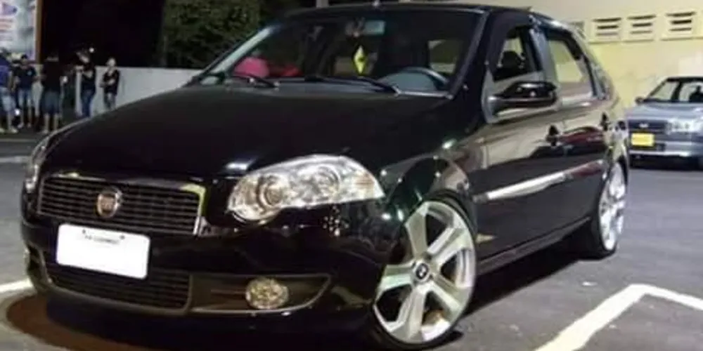 Imagem ilustrativa da imagem Ladrões roubam carro e abandonam motorista em PG
