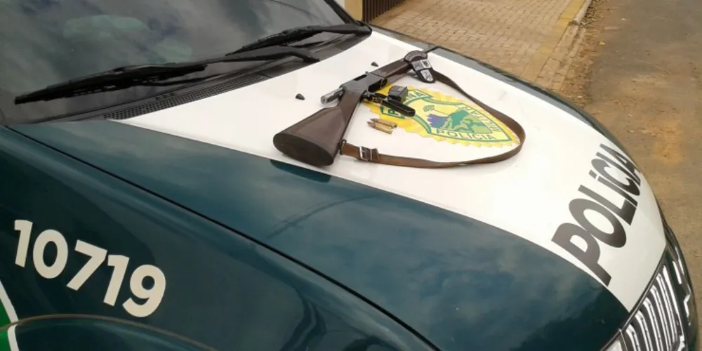 Imagem ilustrativa da imagem Caçador é preso com arma de uso do Exército