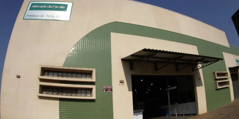 Imagem ilustrativa da imagem Justiça bloqueia bens de ex-diretores do Mercado da Família