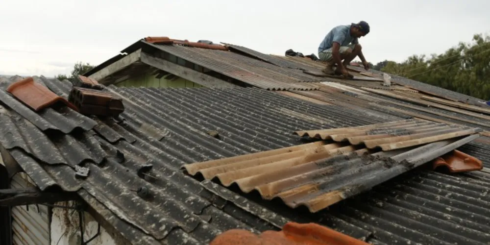 Imagem ilustrativa da imagem Granizo danificou mais de 500 casas em PG