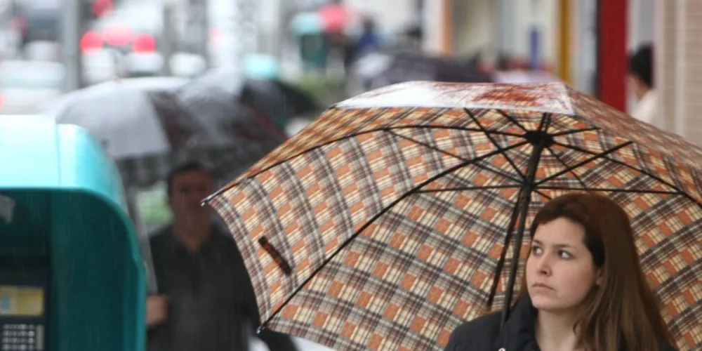 Imagem ilustrativa da imagem PG deve receber pancadas de chuva durante tarde e noite