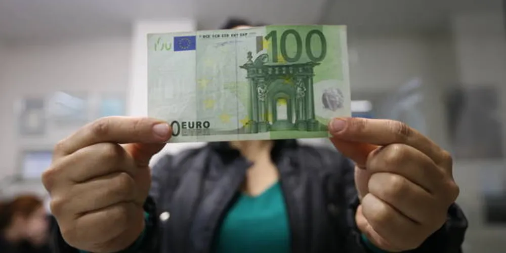 Imagem ilustrativa da imagem Procura por dólar cai 30% nas casas de câmbio de PG