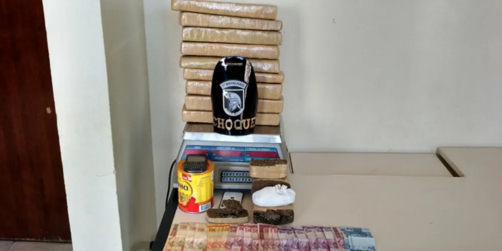 Imagem ilustrativa da imagem PM apreende 10 kg de maconha no Santa Mônica