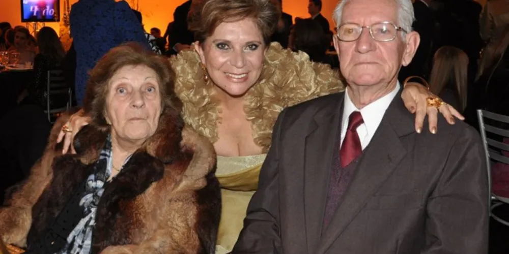 Imagem ilustrativa da imagem Morre professora Edelzira, mãe de Elizabeth Schmidt