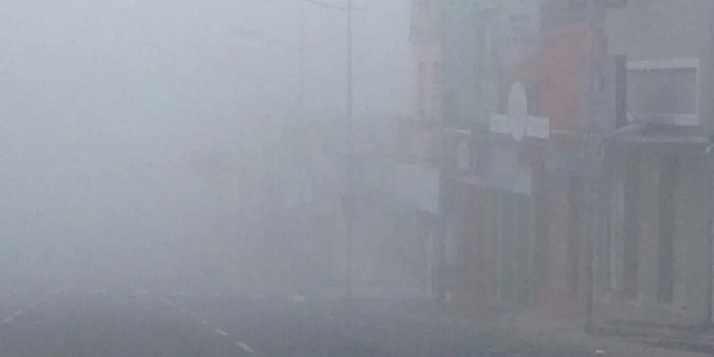 Imagem ilustrativa da imagem PG amanhece sob neblina e com tempo frio