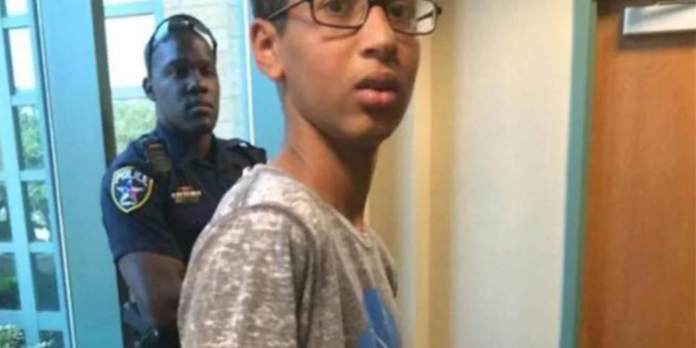 Imagem ilustrativa da imagem Polícia detém estudante de 14 anos após confundir relógio com bomba
