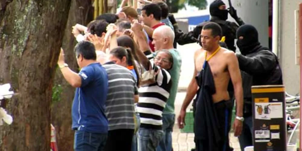 Imagem ilustrativa da imagem Morto pela PM, líder do PCC no Paraná é velado em Londrina