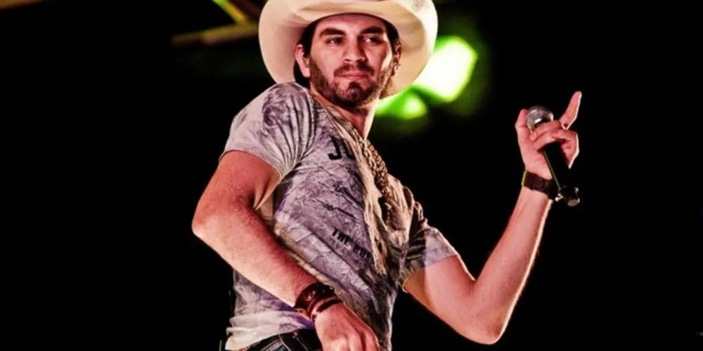 Imagem ilustrativa da imagem Cantor Loubet se apresenta neste sábado na 38ª Efapi