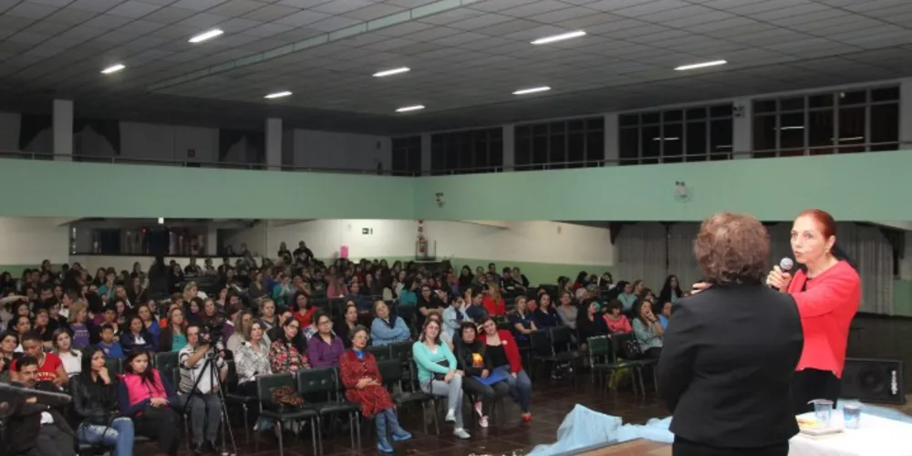 Imagem ilustrativa da imagem Marina Colasanti discute importância dos contos na literatura