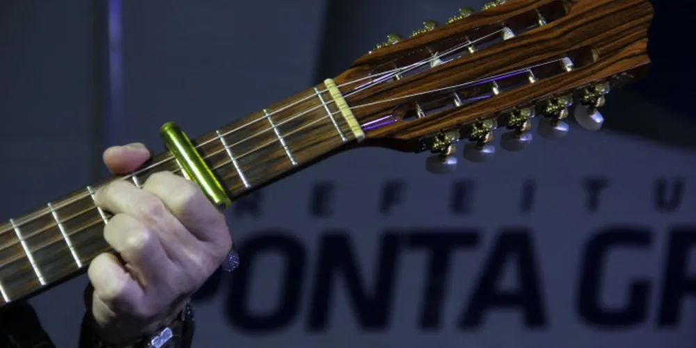 Imagem ilustrativa da imagem 'Encontros Musicais' reúne violeiros de PG no domingo