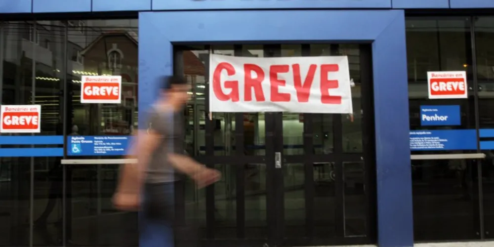 Imagem ilustrativa da imagem Greve dos bancários movimenta lotéricas da cidade