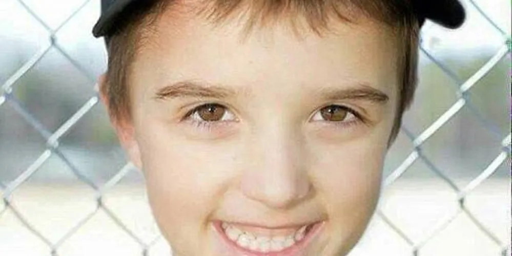 Imagem ilustrativa da imagem Pais se emocionam ao encontrar bilhete deixado pelo filho