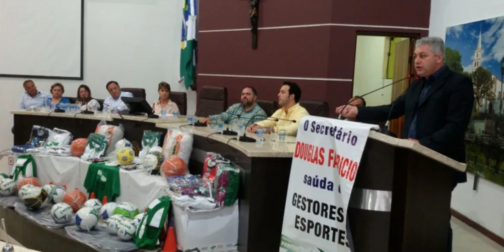 Imagem ilustrativa da imagem Programa Paraná Mais Esporte chega a Guarapuava