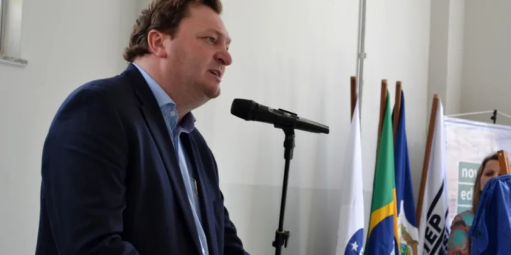 Imagem ilustrativa da imagem Redução de salários de prefeito e vereadores da região é vetada
