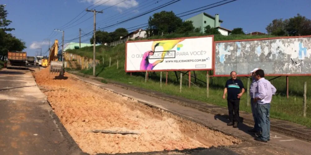 Imagem ilustrativa da imagem Troca de asfalto na 'Taunay' deixa trânsito caótico na Ronda